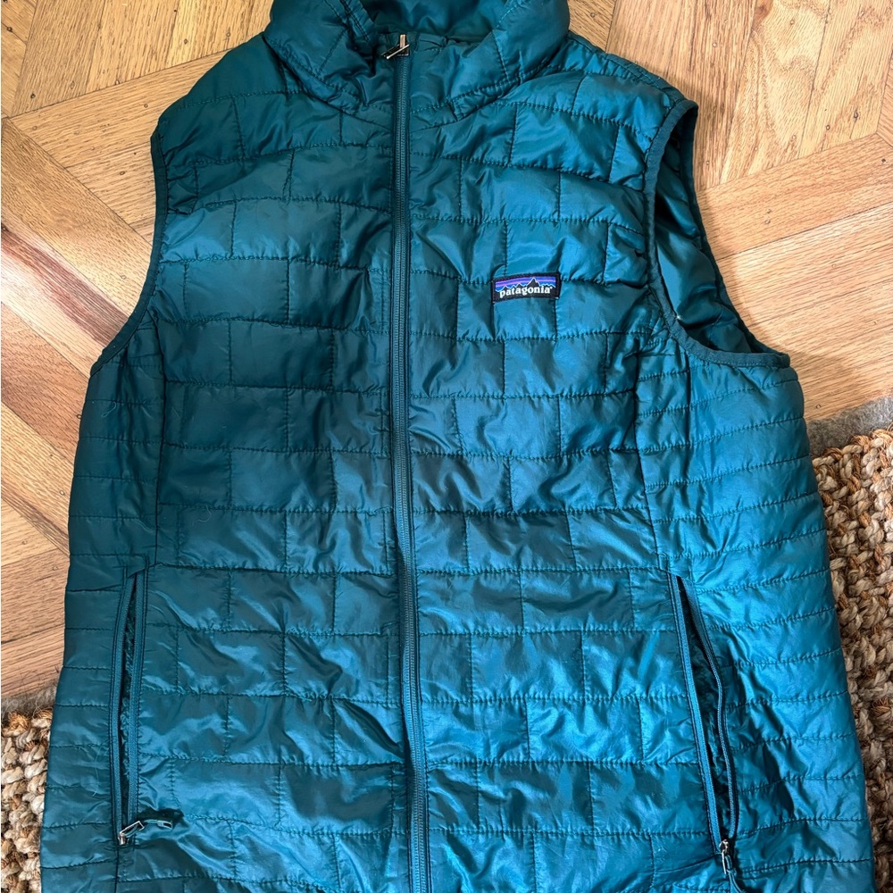 Teal Patagonia Quilted Vest